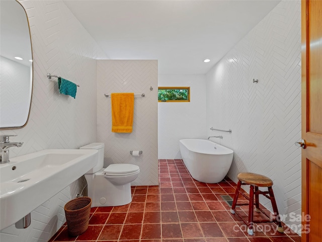 32 Sugar Cove Rd, Weaverville, NC 28787 - full bath with a soaking tub and tile patterned flooring