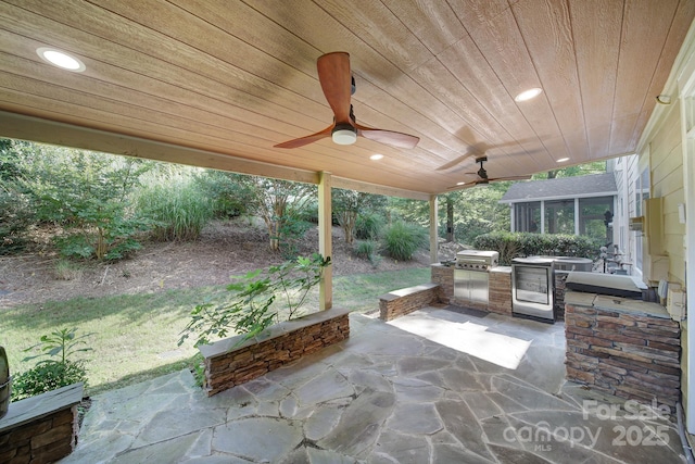 329 Wave Crest Dr, Tega Cay, SC 29708 - view of patio with an outdoor kitchen and a ceiling fan