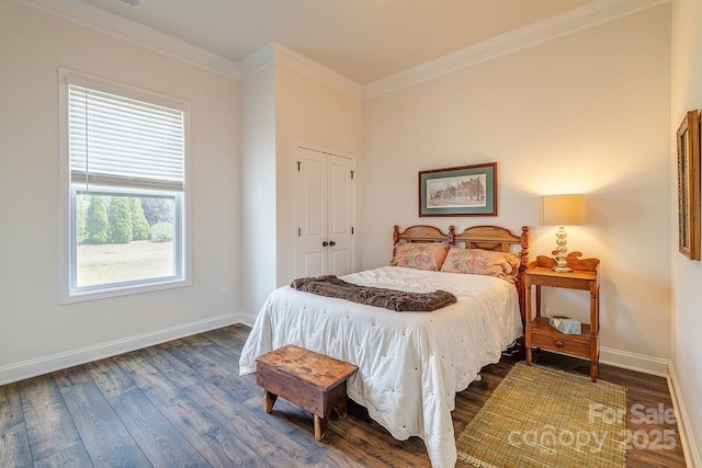 469 Summerfield Pl, Flat Rock, NC 28731 - bedroom featuring dark wood-style floors and crown molding