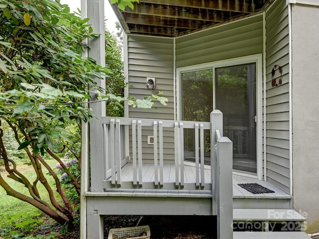 621 E Park Pl, Hendersonville, NC 28791 - view of deck