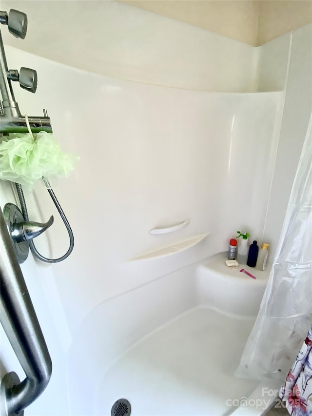 3702 Crawford St, Gastonia, NC 28052 - bathroom with curtained shower