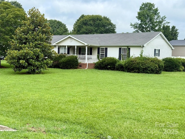 5816 Scotland Yard Rd, Rock Hill, SC 29732 - ranch-style house featuring covered porch, a front lawn, and a shingled roof