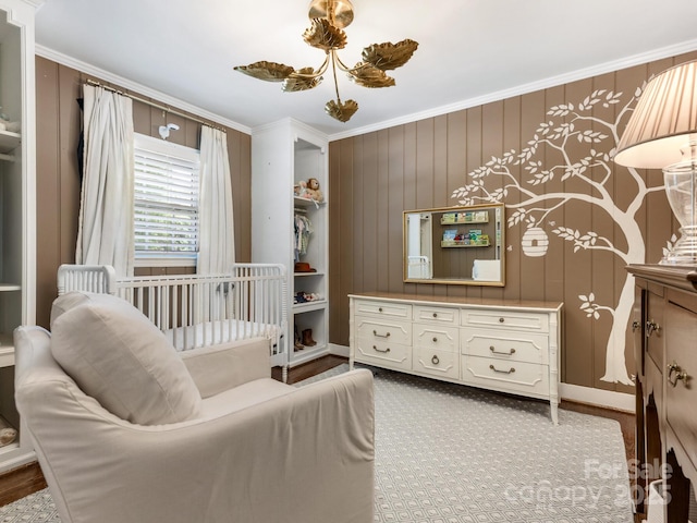 3001 Colony Rd, Charlotte, NC 28211 - bedroom featuring crown molding and baseboards