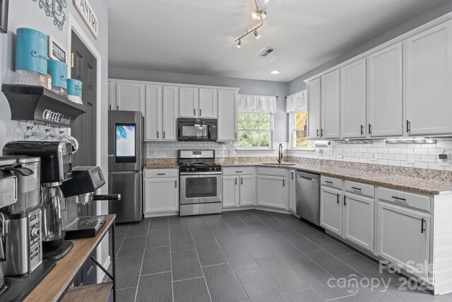 4205 Springhaven Dr, Charlotte, NC 28269 - photo 15