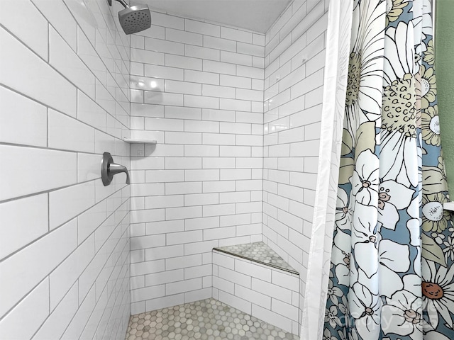 463 Golf Course Rd, Clyde, NC 28721 - full bathroom featuring tiled shower
