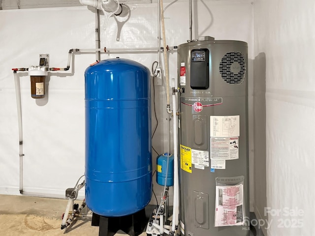 463 Golf Course Rd, Clyde, NC 28721 - utilities featuring hybrid water heater
