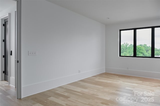 1511 Waverly Ave, Charlotte, NC 28203 - empty room with light wood-style floors