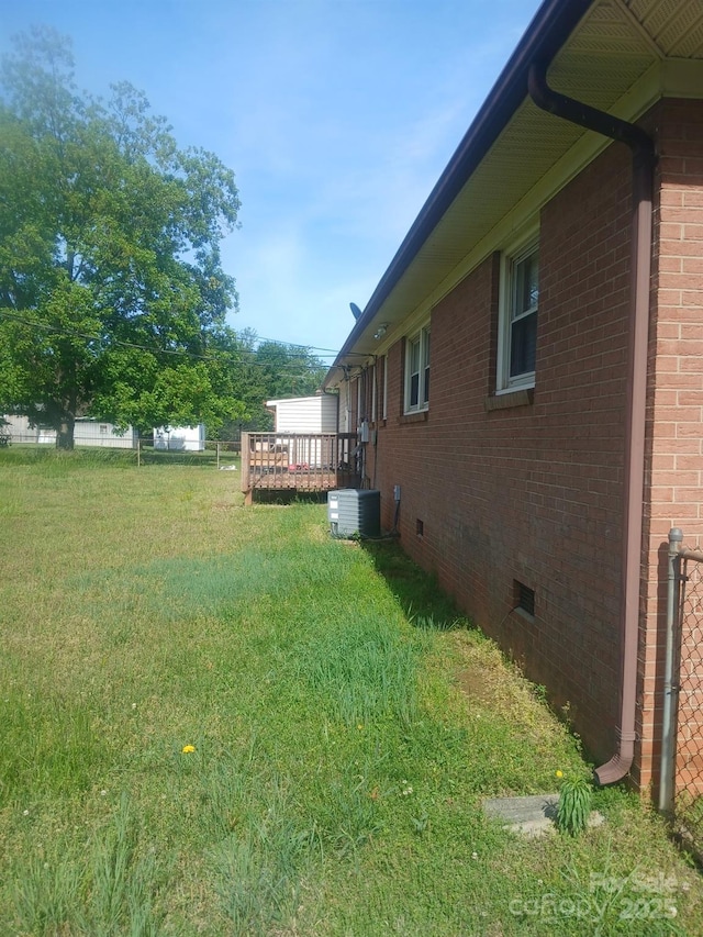 2815 Highland Dr, Lincolnton, NC 28092 - view of grassy yard