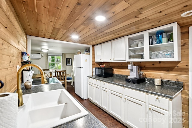 723 Richland Creek Rd, Clyde, NC 28721 - photo 15