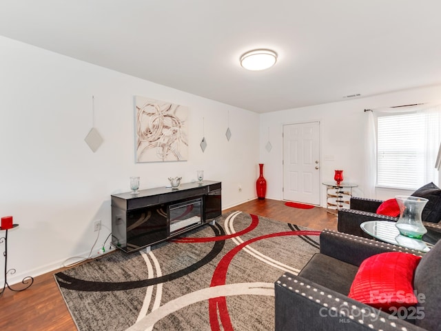 4316 Davis Meadows Dr, Charlotte, NC 28216 - living area with wood finished floors