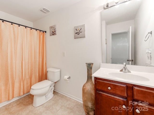 4316 Davis Meadows Dr, Charlotte, NC 28216 - bathroom featuring vanity and a shower with curtain