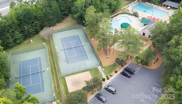 2621 Brightmoor Ridge Dr, Matthews, NC 28105 - aerial view of a pool area