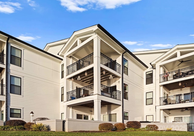 17811 Half Moon Ln Unit E, Cornelius, NC 28031 - view of apartment building / complex