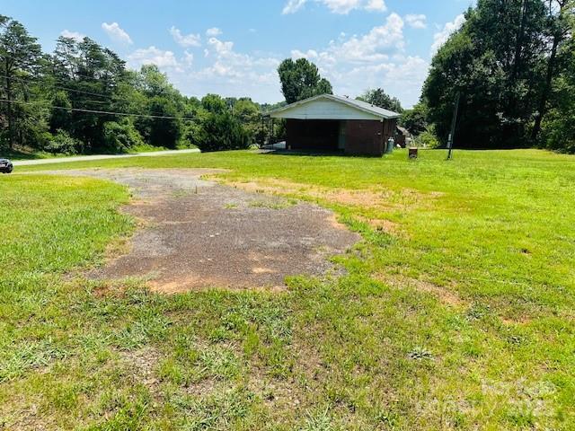 586 Jack Mckinney Rd, Forest City, NC 28043 - photo 11