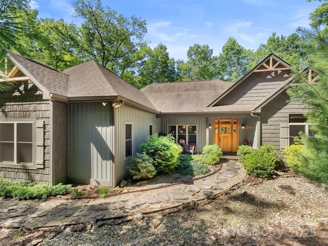 3094 Connestee Trl, Brevard, NC 28712 - view of front facade featuring roof with shingles
