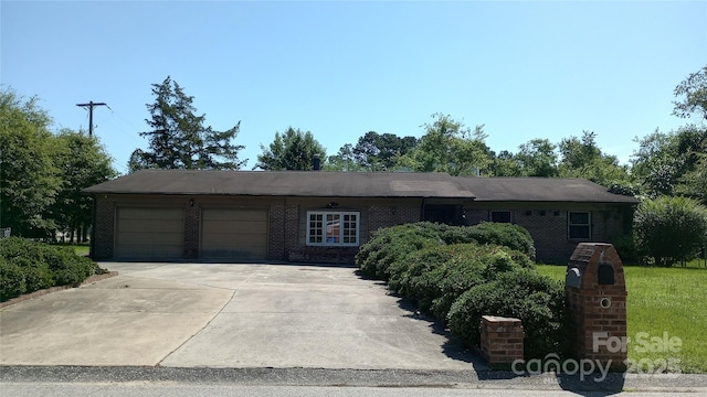 1601 Blue Spring Rd, Fayetteville, NC 28304 - photo 1