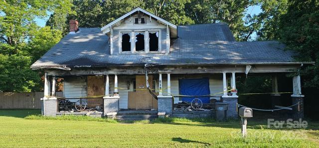 619 N Main St, Landis, NC 28088 - view of front of property featuring covered porch