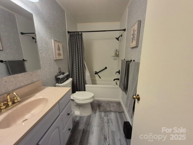 217 Shortoff Ln, Highlands, NC 28741 - full bath with wood finished floors, shower / tub combo, and vanity