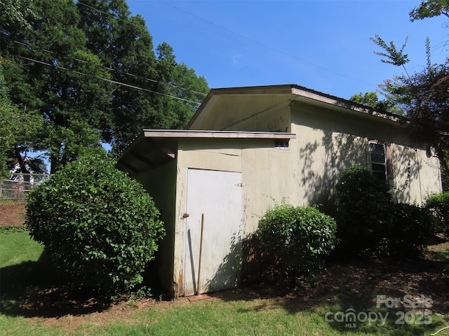 5823 Rupert Ln, Charlotte, NC 28215 - view of outdoor structure