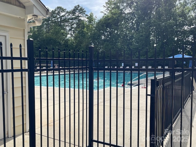 2044 Gable Way Ln, Matthews, NC 28104 - view of community pool