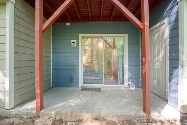 9214 Arbourgate Meadows Ln, Charlotte, NC 28277 - entrance to property featuring a patio