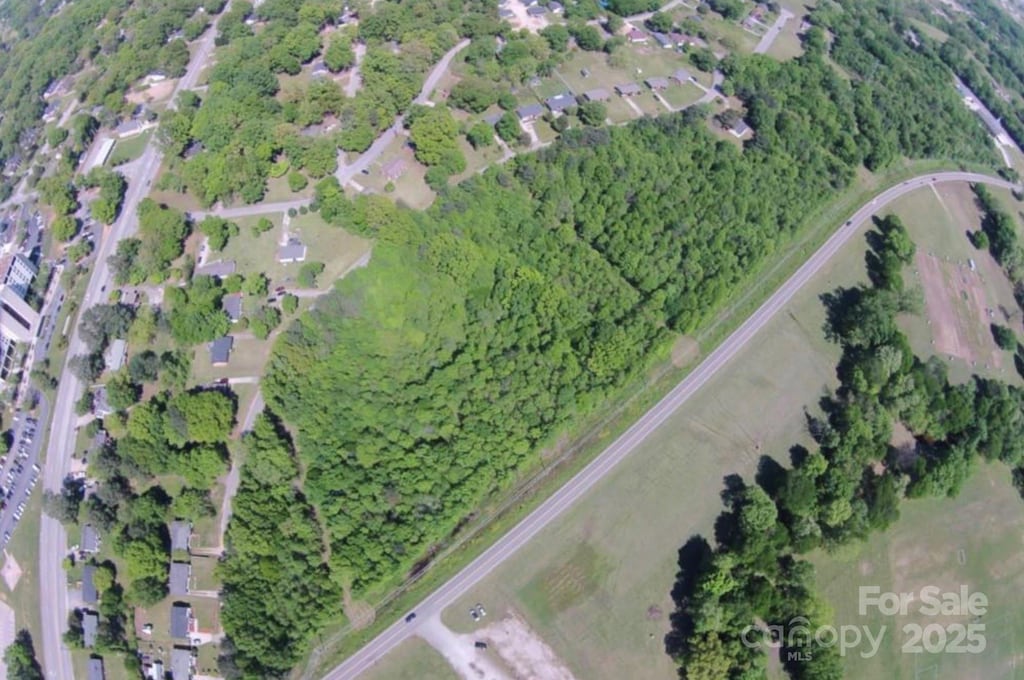 000 Woodland Dr, Lancaster, SC 29720 - photo 3