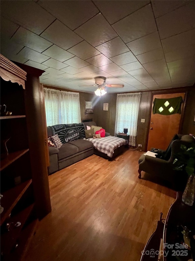 302 Margarette Ave, Belmont, NC 28012 - living room with wood finished floors and ceiling fan