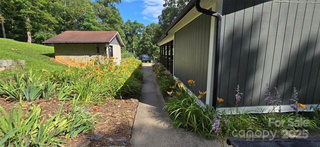 414 Pine Cove Rd, Old Fort, NC 28762 - view of side of home