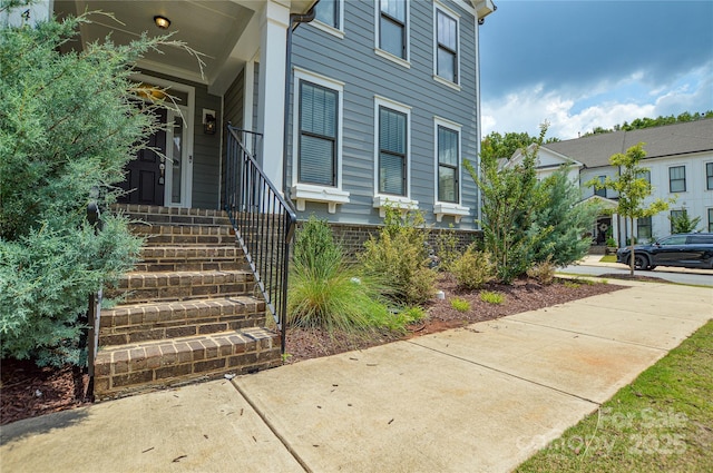 10149 Meeting House Dr NW, Huntersville, NC 28078 - property entrance
