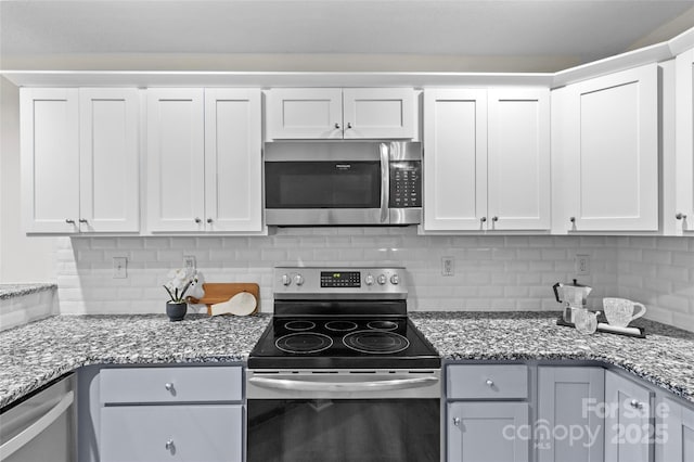 9136 Four Mile Creek Rd, Charlotte, NC 28277 - photo 15