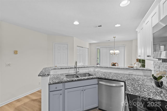 9136 Four Mile Creek Rd, Charlotte, NC 28277 - photo 17