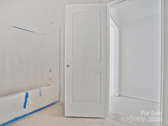 8018 Fairmont Dr, Waxhaw, NC 28173 - full bathroom featuring washtub / shower combination