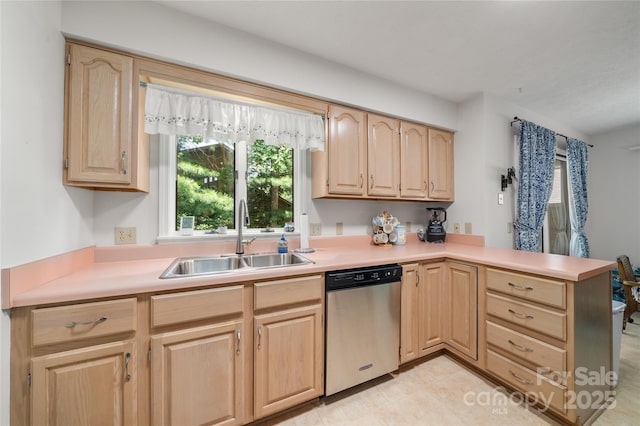 501 Red Oak Dr, Hendersonville, NC 28791 - photo 5