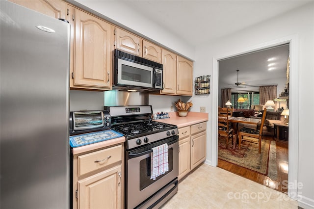 501 Red Oak Dr, Hendersonville, NC 28791 - photo 8