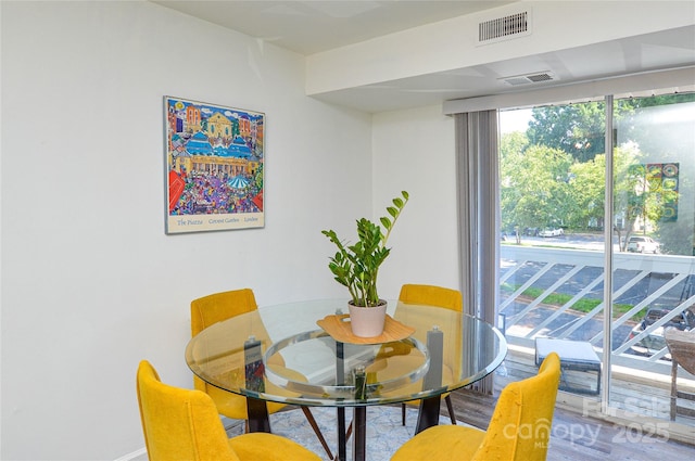 9325 Old Concord Rd Unit J, Charlotte, NC 28213 - dining area featuring baseboards