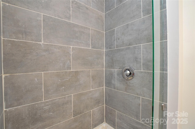 9325 Old Concord Rd Unit J, Charlotte, NC 28213 - full bathroom with tiled shower