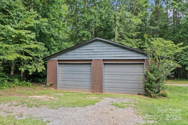 724 Teeter Rd, Mooresville, NC 28115 - view of detached garage