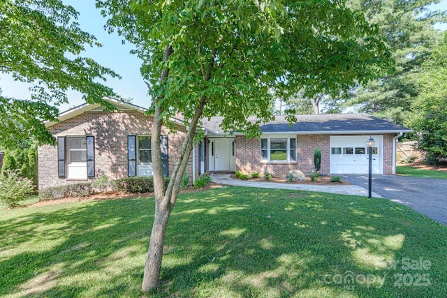 1045 Carousel Ln, Hendersonville, NC 28792 - photo 1