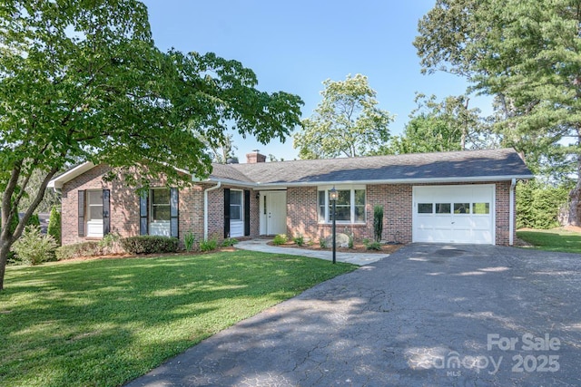 1045 Carousel Ln, Hendersonville, NC 28792 - photo 2
