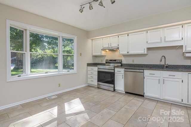 1045 Carousel Ln, Hendersonville, NC 28792 - photo 13