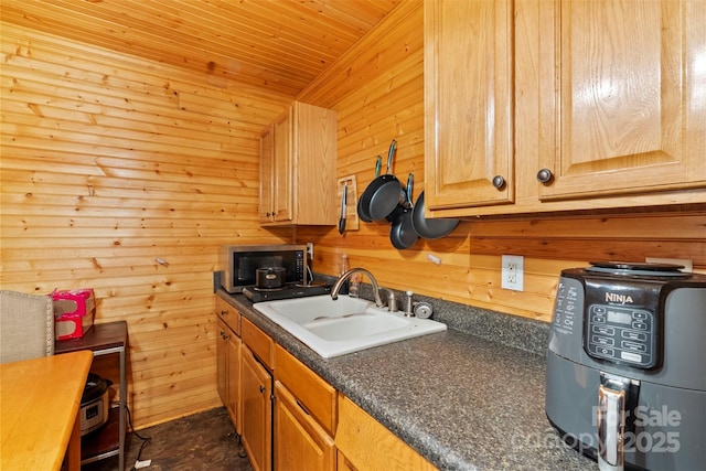 623 Coble Ave, Albemarle, NC 28001 - photo 38