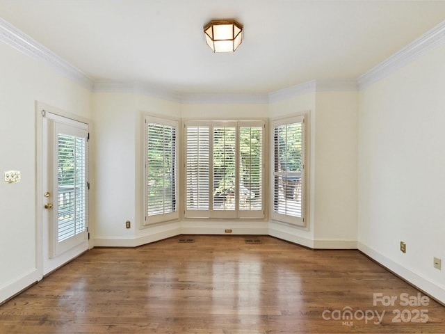 6546 Chestnut Grove Ln, Charlotte, NC 28210 - unfurnished room with wood finished floors and crown molding