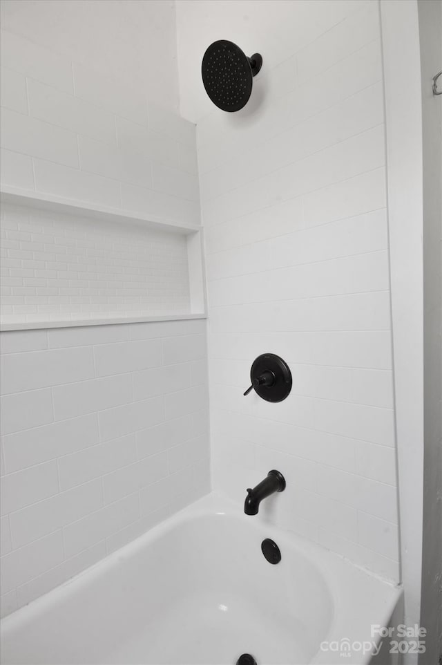 351 Dove Haven Ln, Hendersonville, NC 28791 - bathroom view