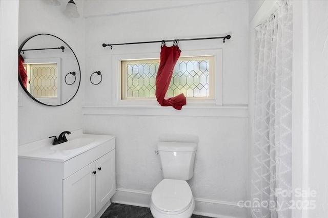 351 Dove Haven Ln, Hendersonville, NC 28791 - full bath with vanity and a shower with shower curtain