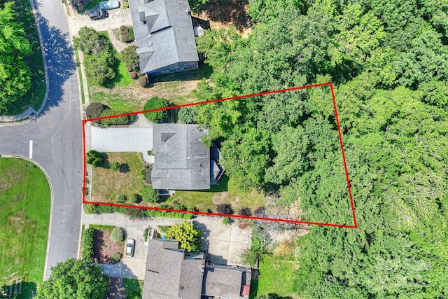 9334 Hunting Ct, Matthews, NC 28105 - aerial overview of property's location with property boundaries highlighted