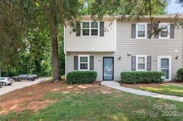 6013 Heath Valley Rd, Charlotte, NC 28210 - view of property with a front yard