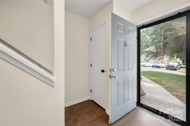 6013 Heath Valley Rd, Charlotte, NC 28210 - entryway featuring wood finished floors and baseboards