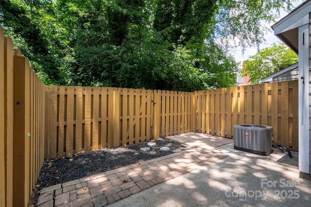 6013 Heath Valley Rd, Charlotte, NC 28210 - fenced backyard with a patio area
