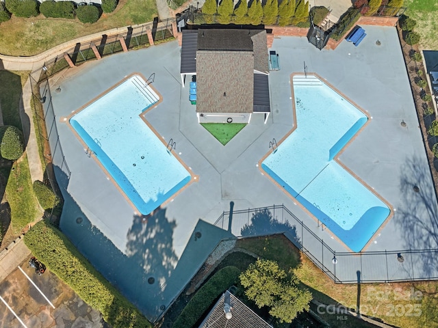 6013 Heath Valley Rd, Charlotte, NC 28210 - view from above of property featuring a pool area