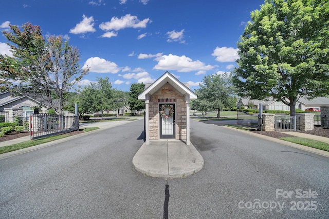 4919 Polo Gate Blvd, Charlotte, NC 28216 - photo 34